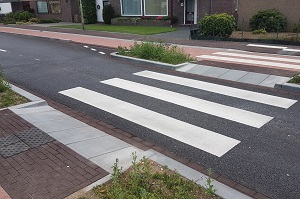 Oversteekplaats met wegversmalling Oversteekplaats met wegversmalling