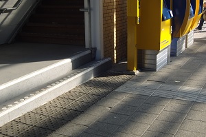 appen met rubber waarschuwingsmarkering