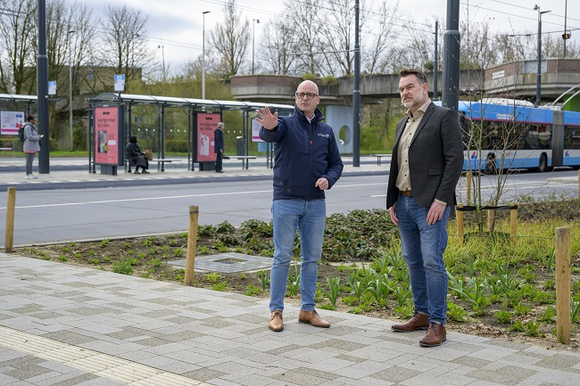 Projectleider openbare ruimte bij gemeente Arnhem Jasper Gevers in gesprek met projectadviseur Jeroen Smale.