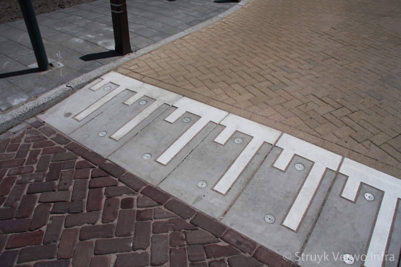 Dikformaat bruin keranova 21x6 9x8cm antra alternatief gebakken straatstenen