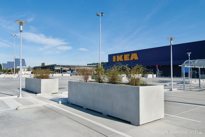 Bloembakken parkeerdak Ikea